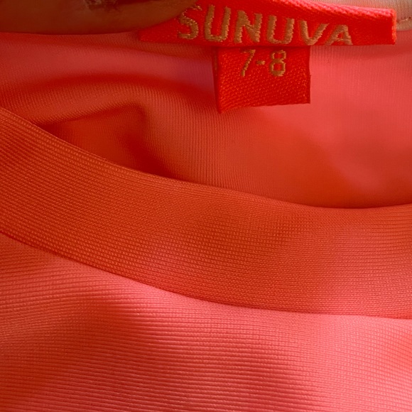 Girls Sunuva rash guard size 7-8 - Picture 5 of 5